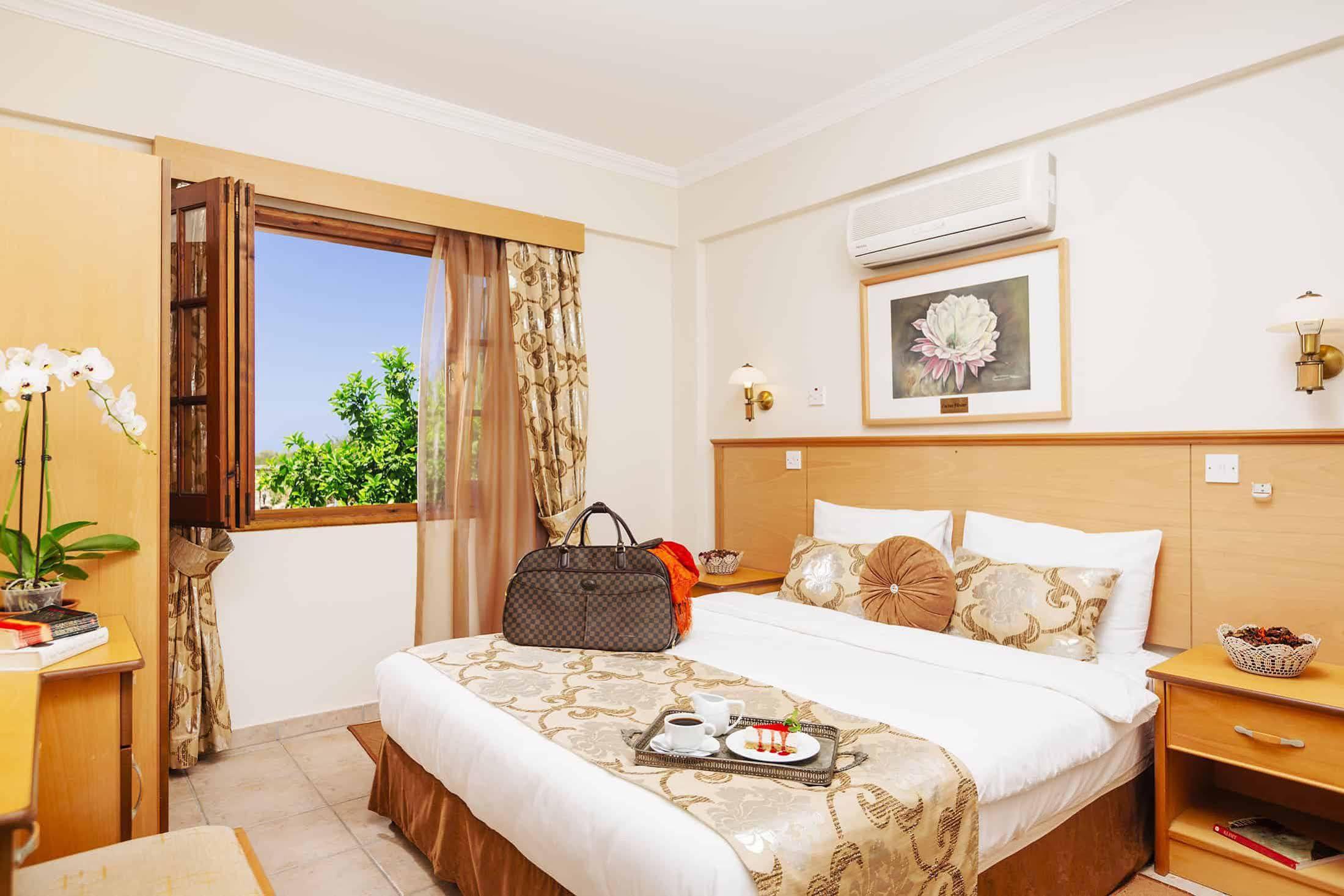 Almond Holiday Village & Hotel Karavas  Экстерьер фото